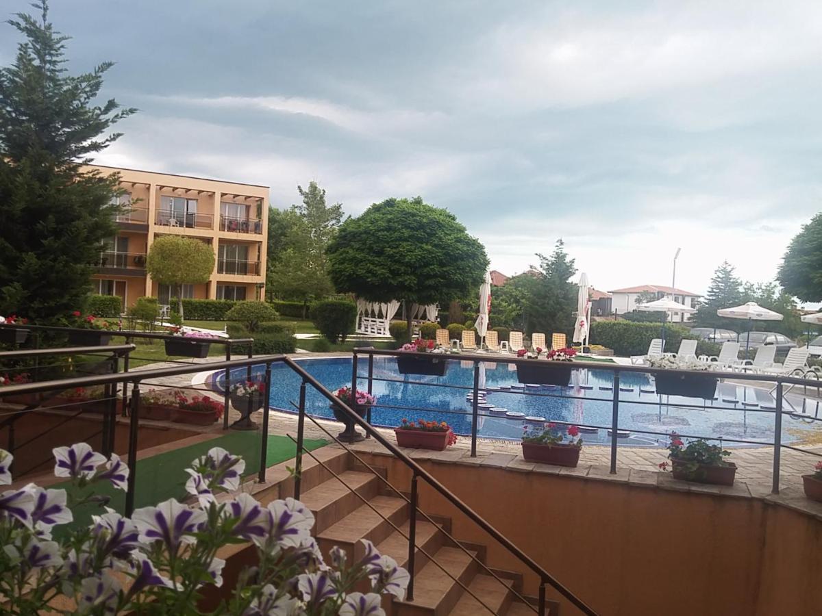 Apartments Sozopoli Hills ภายนอก รูปภาพ